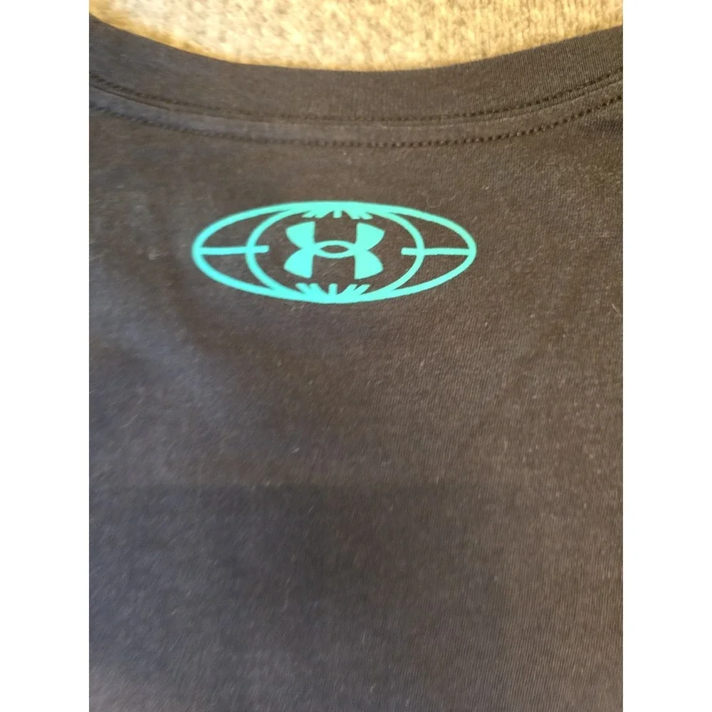 Under Armour Mens Large Shirt